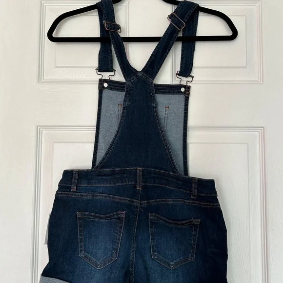 Short Overalls - Picture 2 of 5